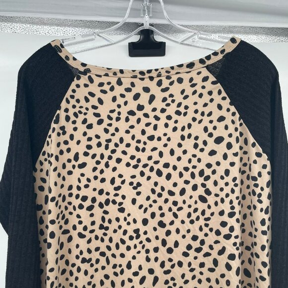 REB. in J. Womens Button Up Top Tie Hem Tan/Black Spotted Size XL New - Picture 6 of 9